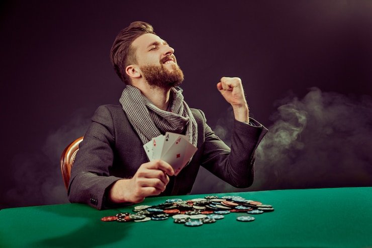 Antarmuka pisangemas4d menampilkan kategori pasar olahraga, slot, live-dealer, dan esports